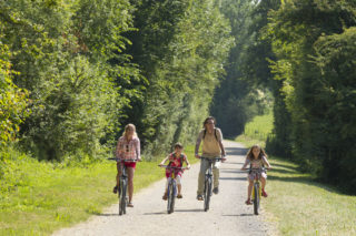voie verte entre guise et etreaupont, thierache, piste cyclable