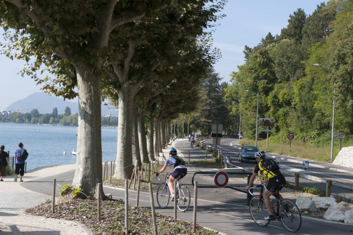 Piste cyclable lac Annecy rive Est Chavoires 