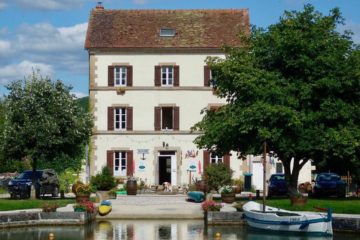 Sur le Canal de Bourgogne @AgnesMillot_MaisonduCanal