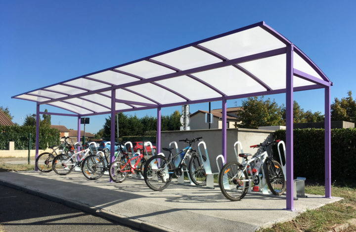 parking vélos école de Bonson 1 - crédit Altinnova