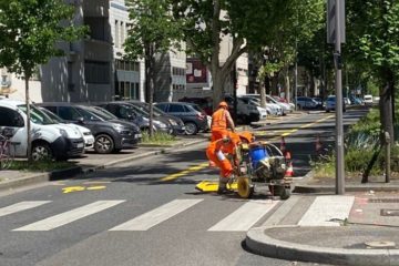 Installation aménagements cyclables transitoires