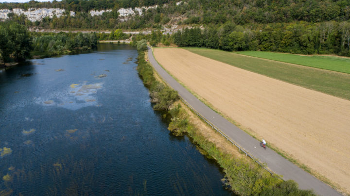 La Voie EuroVelo6 le long du Canal Rhone au Rhin dans le Doubs