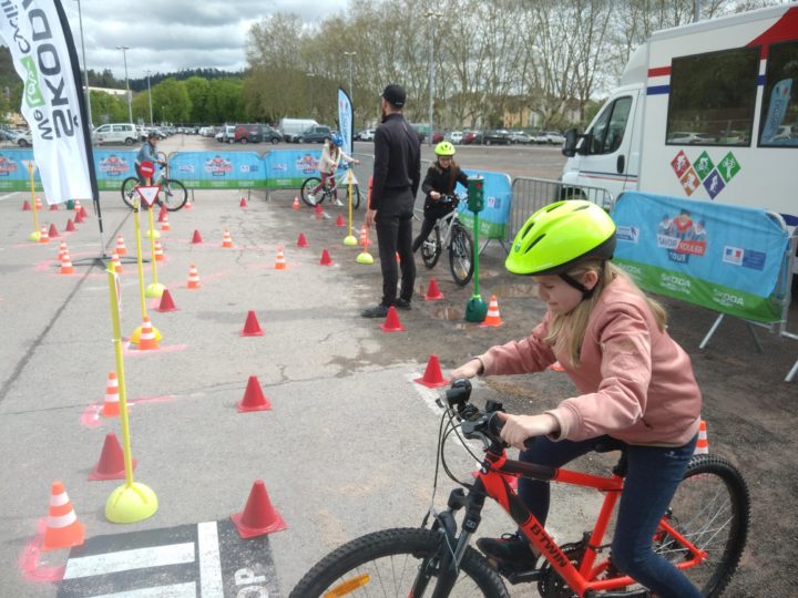 1-Cours de Savoir rouler à vélo ©Fédération française de cyclisme