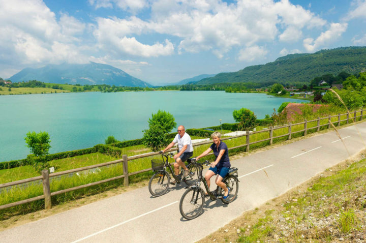 piste-cyclable-lac-culoz-belley-sur-viarhona