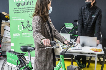 Aide aux étudiants à la maison des étudiants